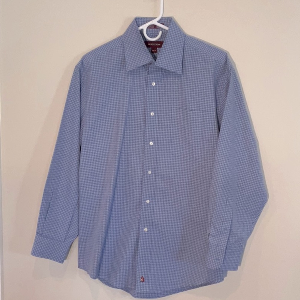 Nordstrom Men’s wrinkle Free Button Down Shirt 15.5 x 32